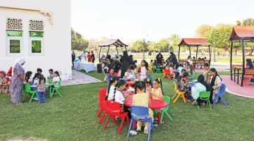 بلدية دبا الحصن تقيم ورشاً مبتكرة لإعادة التدوير